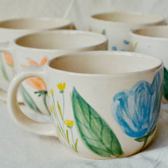 Kubek ceramiczny w kwiaty - Gospodarstwo Pasieczne Leśny Dwór