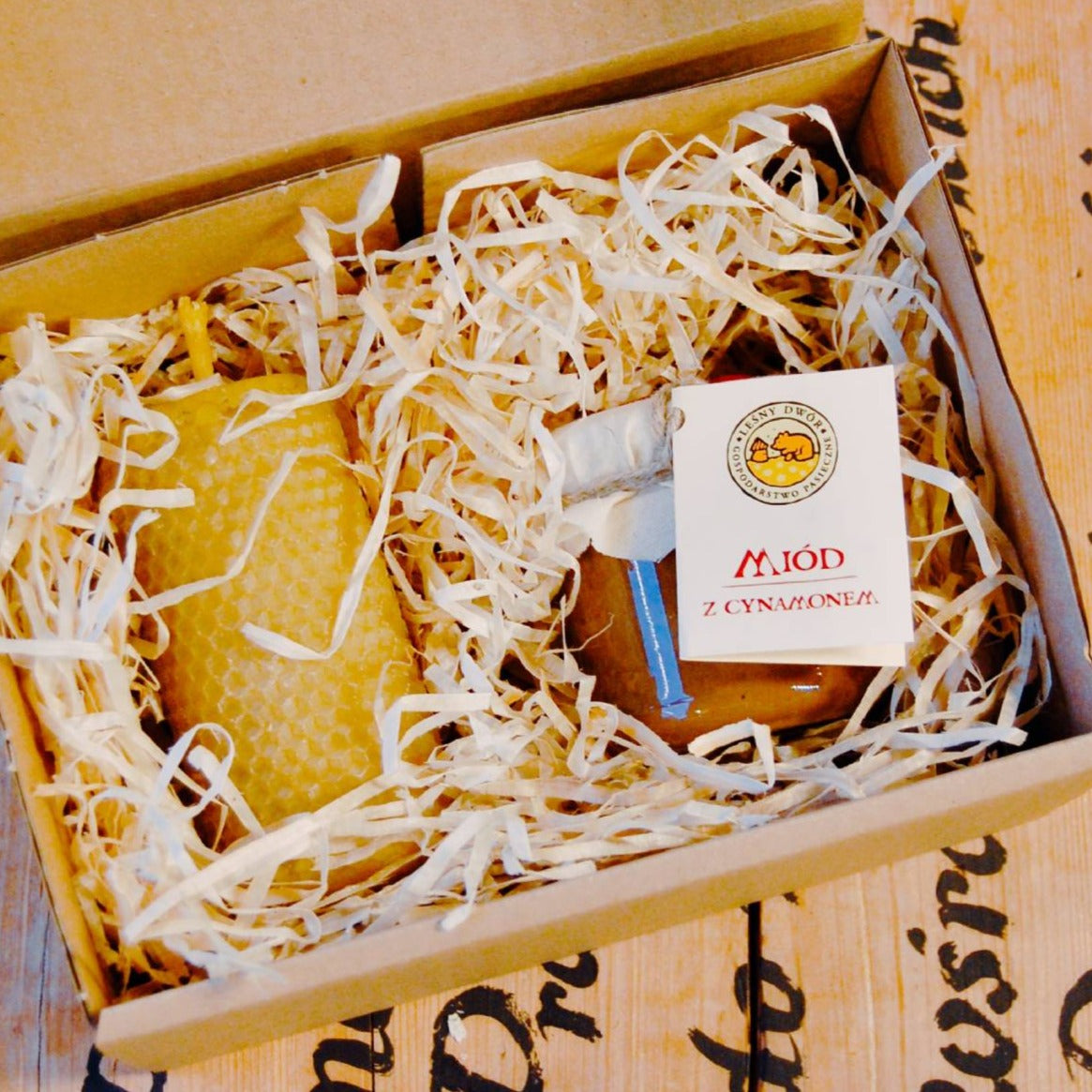 Zestaw Miód i Świeczka z Wosku - Gospodarstwo Pasieczne Leśny Dwór